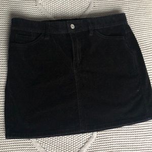 Gap black velvet skirt
